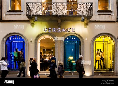 negozi versace marche|Versace .